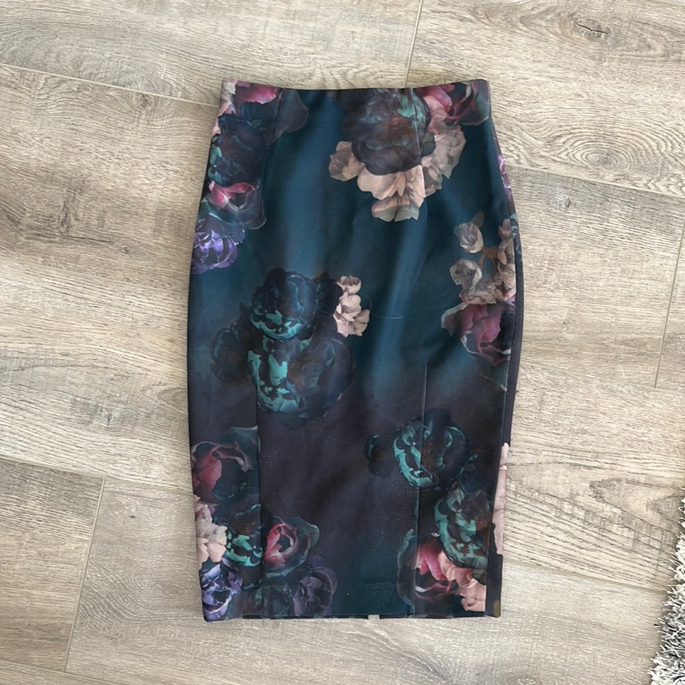 H&M dark green pink floral midi pencil skirt size 4